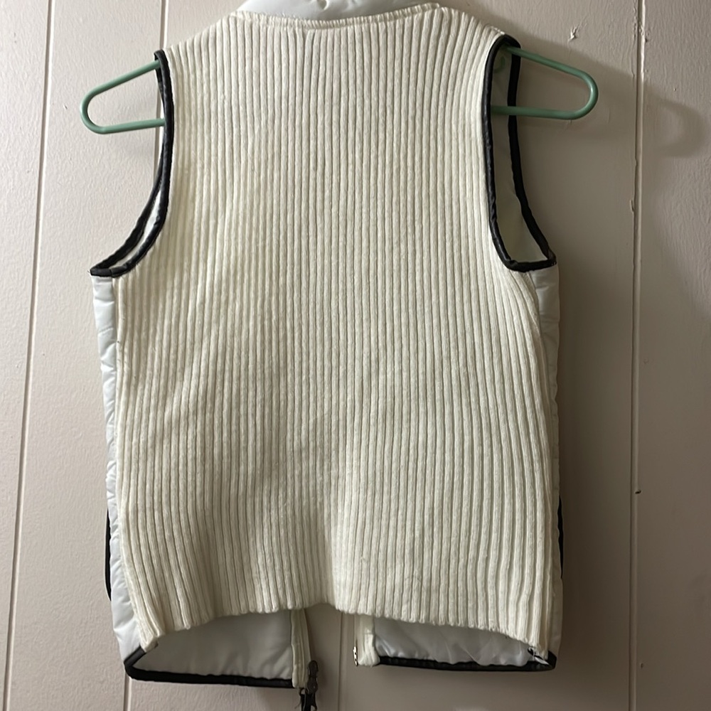 Take Out Pockets Mock-Neck Puff Front Ribbed back - Picture 5 of 5